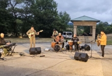 ,,Васил Хаџиманов Бенд" и хор ,,ГЛАС"