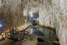 Вредна улагања у најпосећенији спелеолошки објекат у Србији