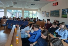 ЂАЧКИ ПАРЛАМЕНТ У ОПШТИНИ ЧАЈЕТИНА: ГЛАС МЛАДИХ У ДОНОШЕЊУ ОДЛУКА