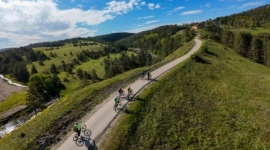 Израелски туристи на e-bike тури кроз Златибор